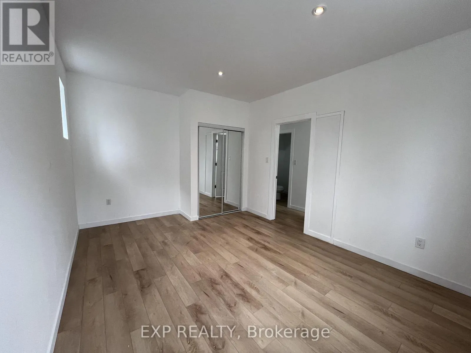 1DL - 100 GREENSIDES AVENUE