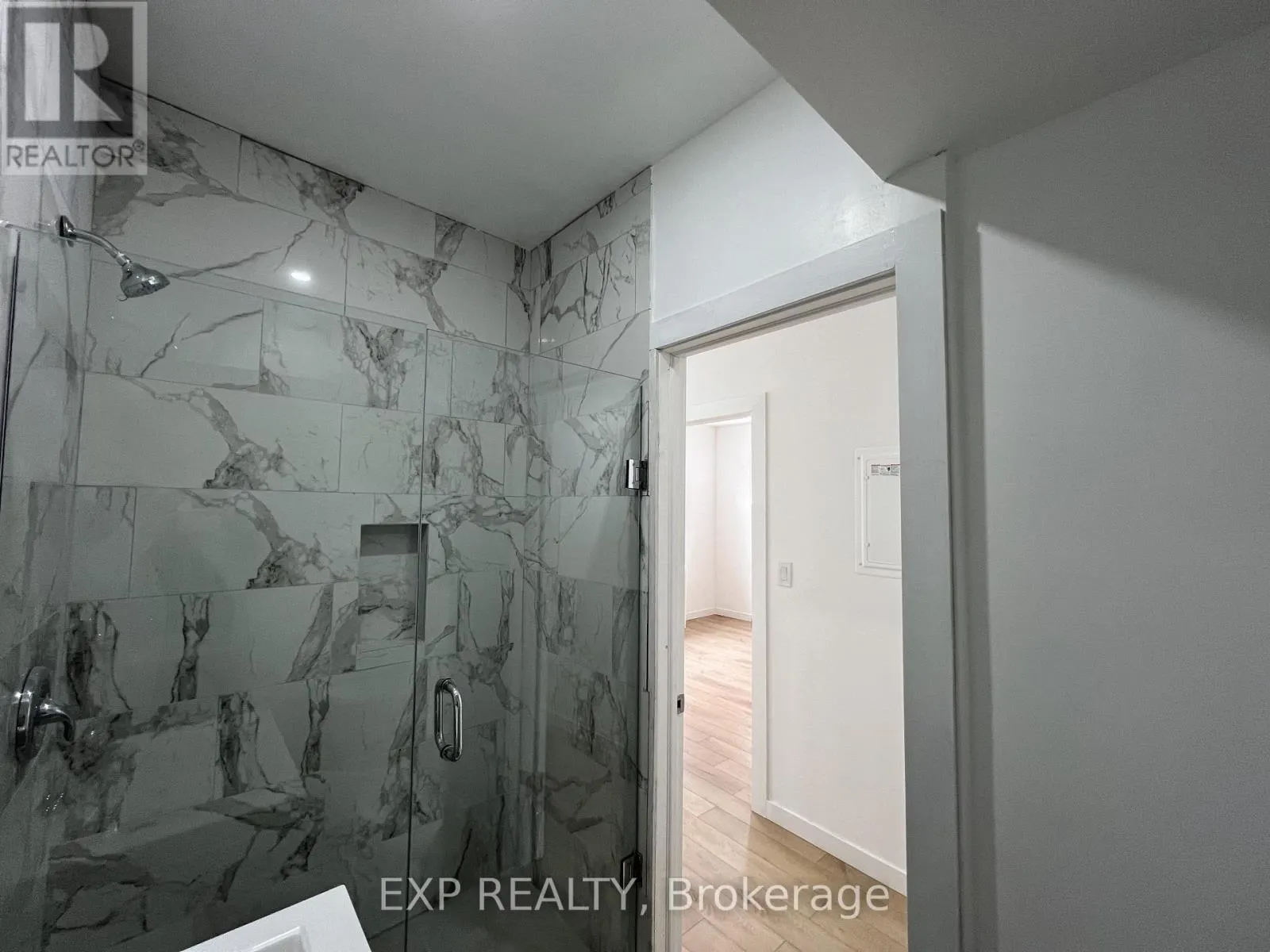 1DL - 100 GREENSIDES AVENUE