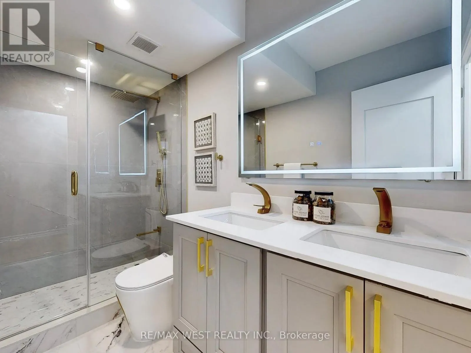 1108 - 1555 FINCH AVENUE E