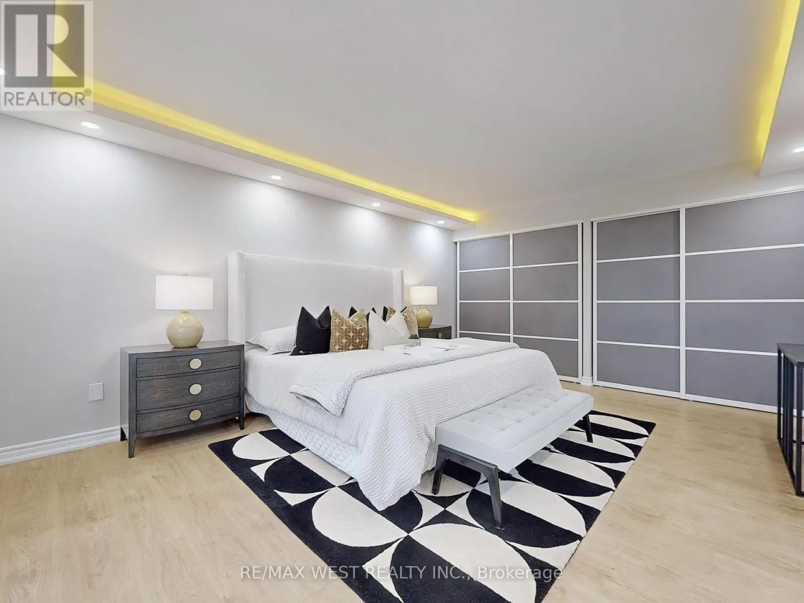 1108 - 1555 FINCH AVENUE E