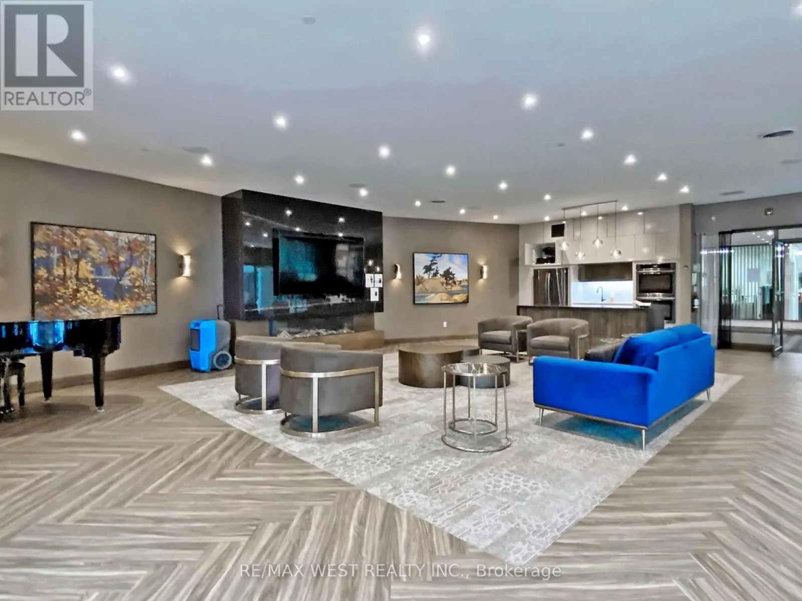 1108 - 1555 FINCH AVENUE E