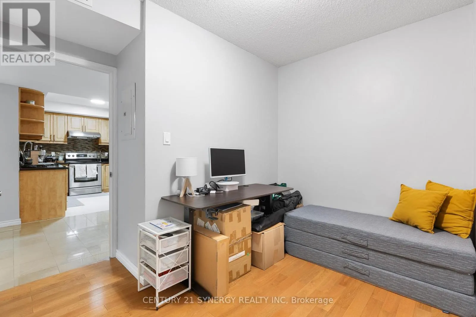 306 - 263 WELLINGTON STREET W