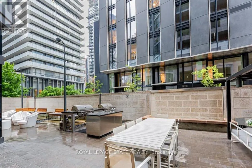 1110 - 45 CHARLES STREET E