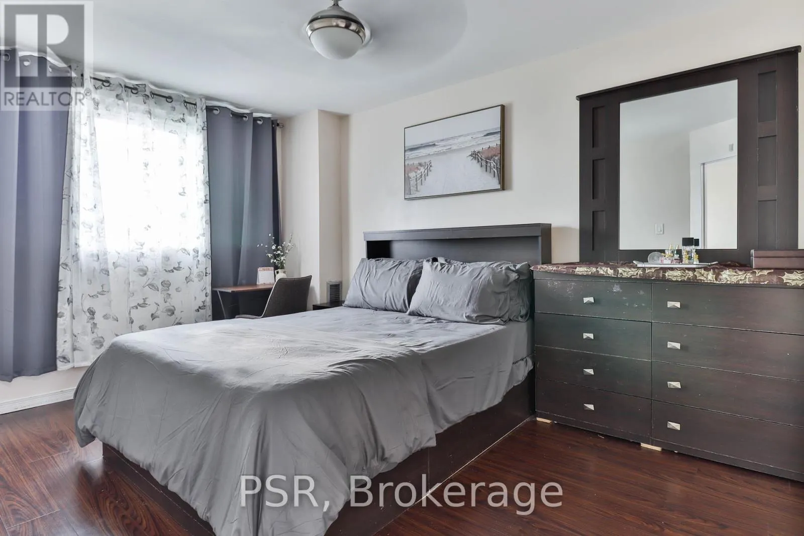225 - 165 CHEROKEE BOULEVARD