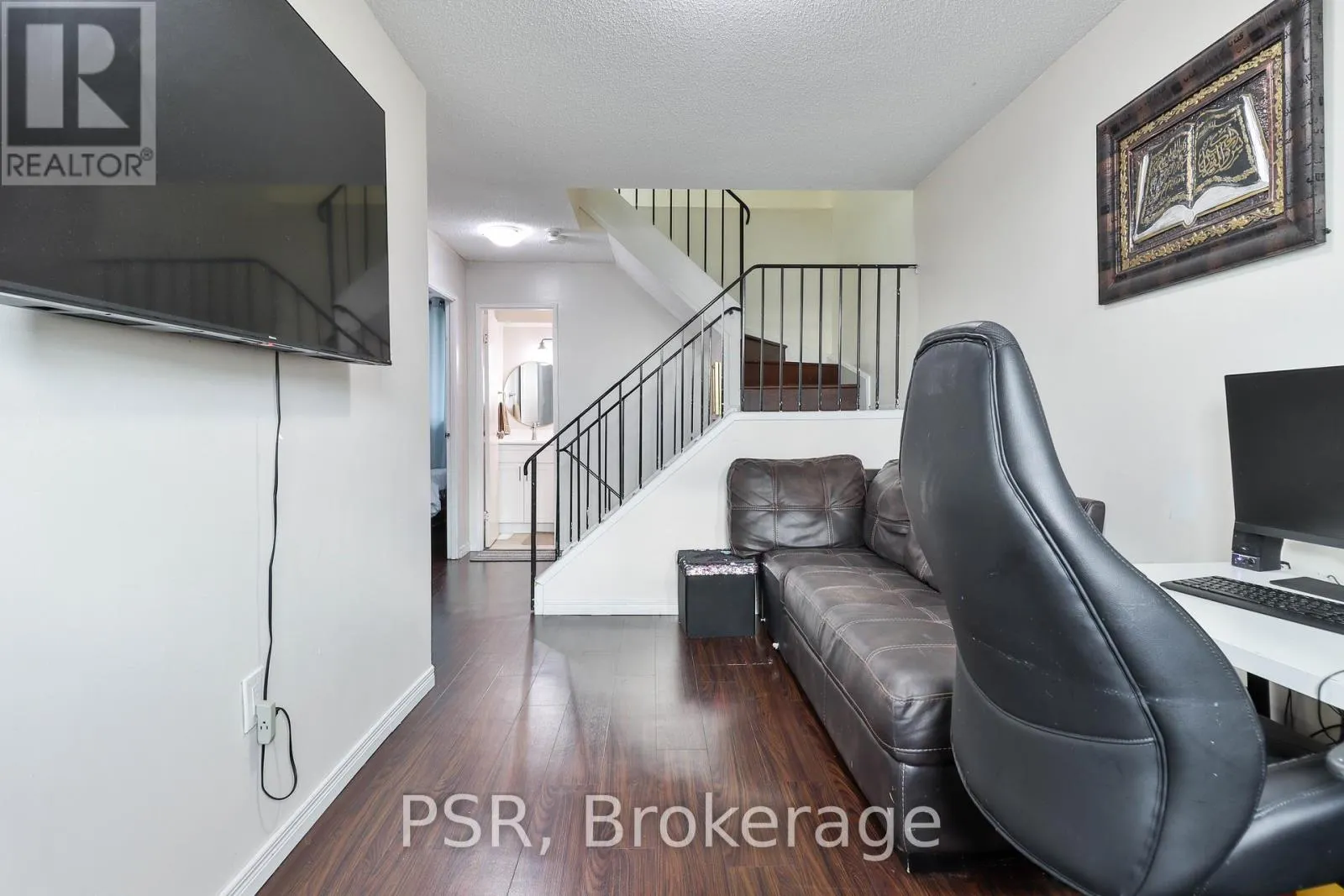 225 - 165 CHEROKEE BOULEVARD