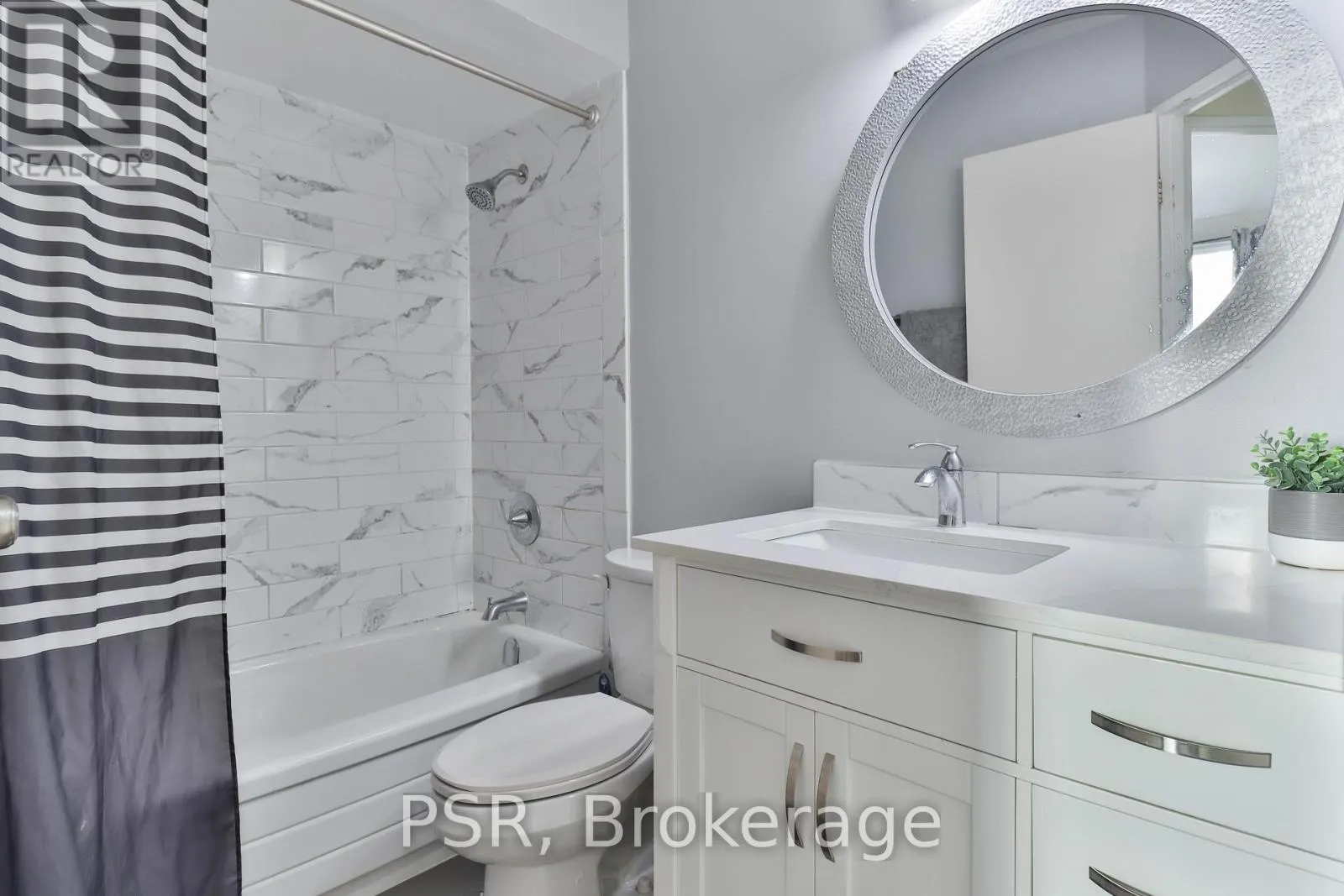 225 - 165 CHEROKEE BOULEVARD