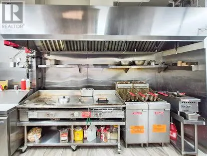 50 GERRARD STREET E