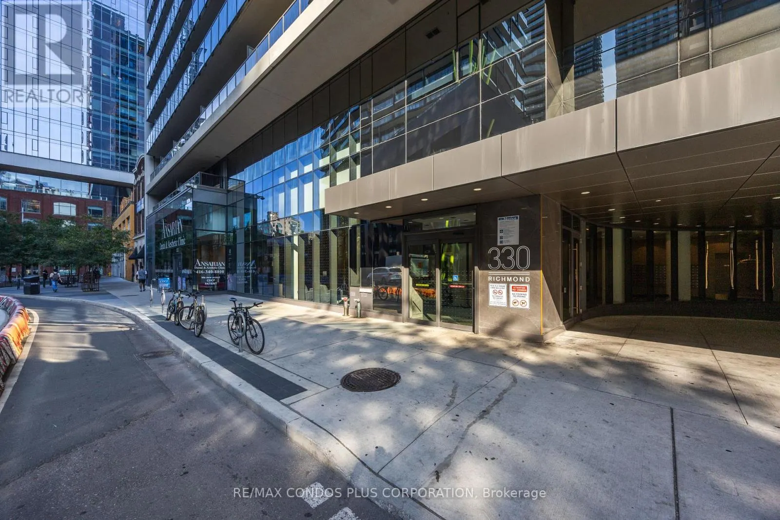 518 - 330 RICHMOND STREET W