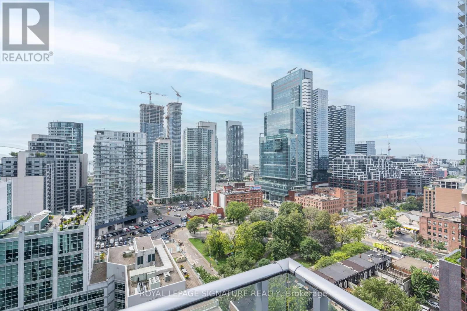 1802 - 375 KING STREET W