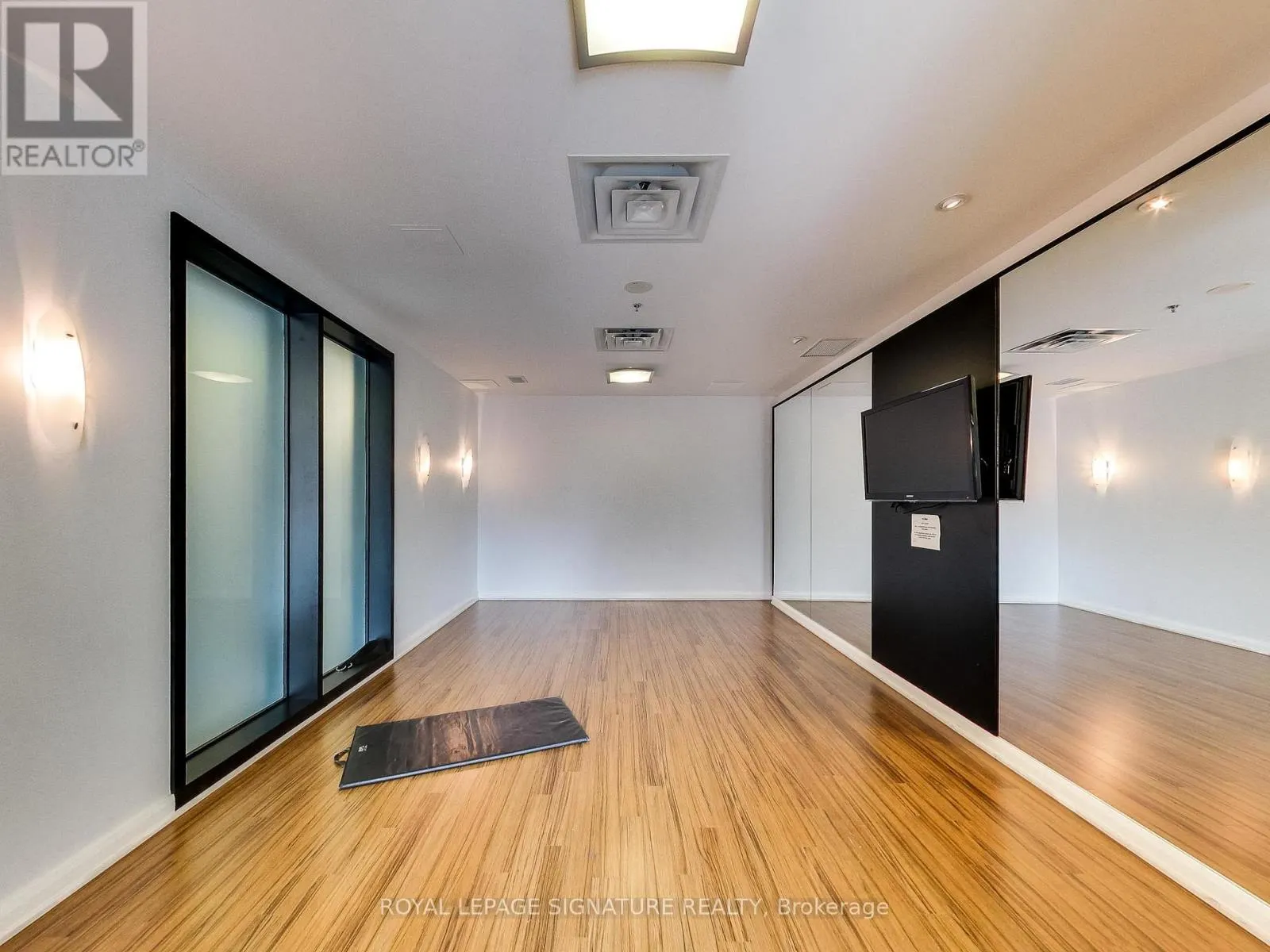 1410 - 100 WESTERN BATTERY ROAD