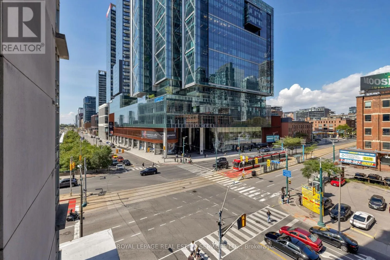 605 - 397 FRONT STREET W