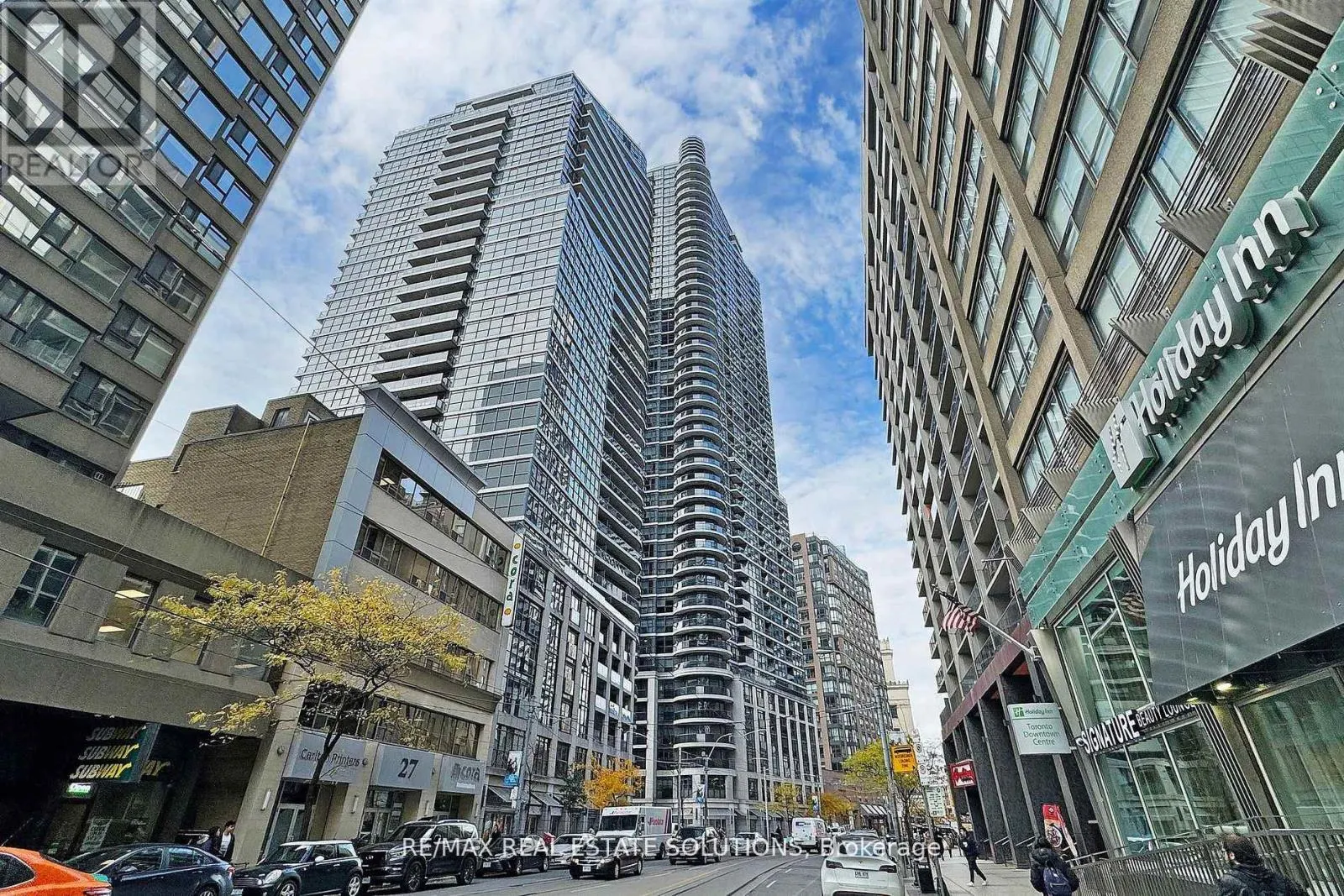 710 - 25 CARLTON STREET