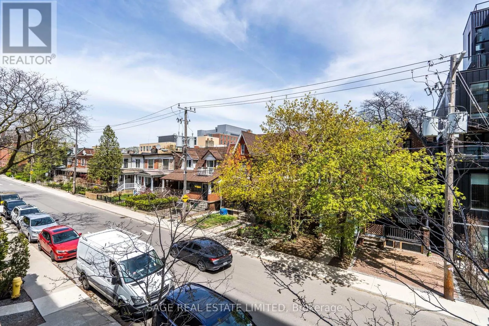 216 - 8 DOVERCOURT ROAD