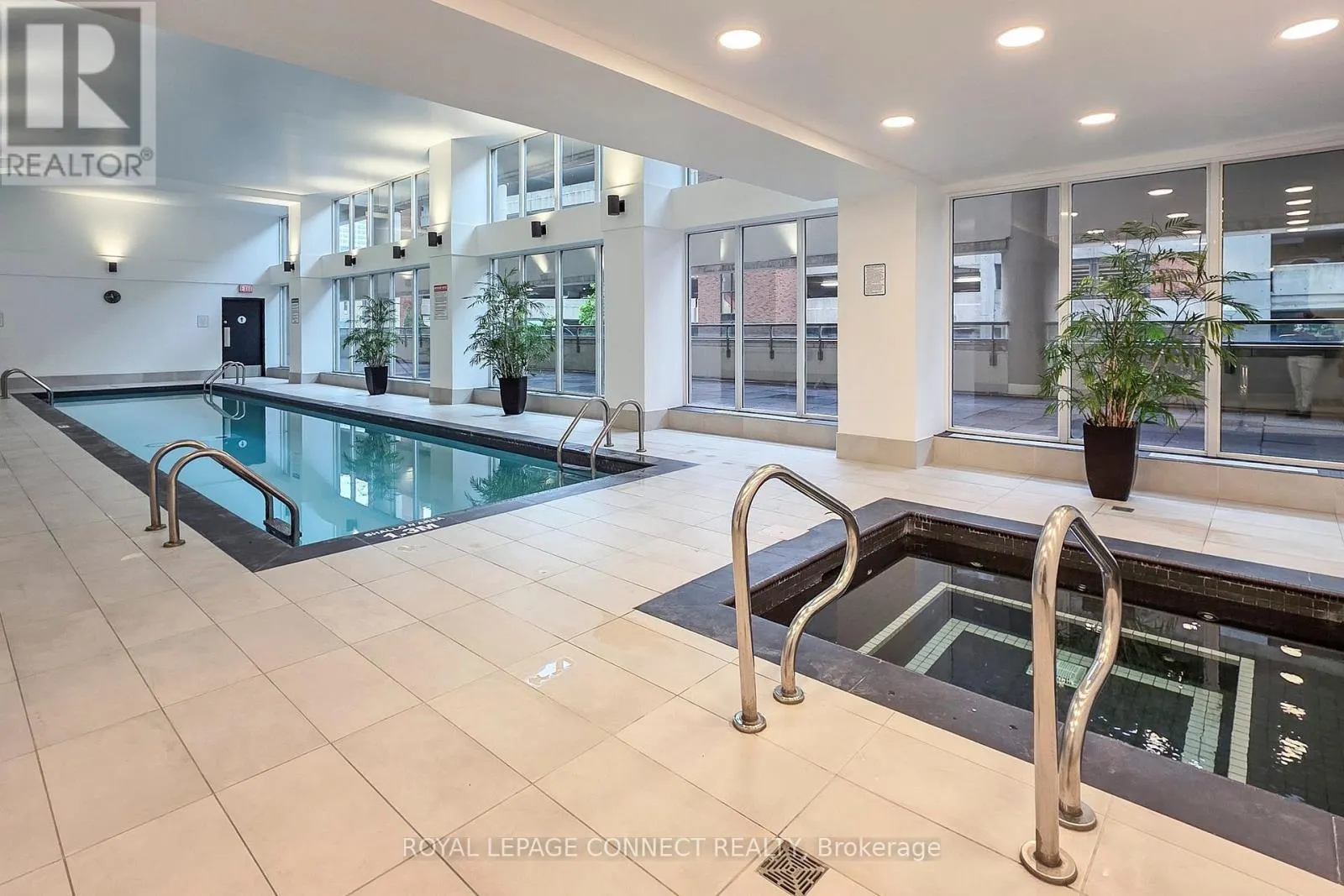 605 - 750 BAY STREET