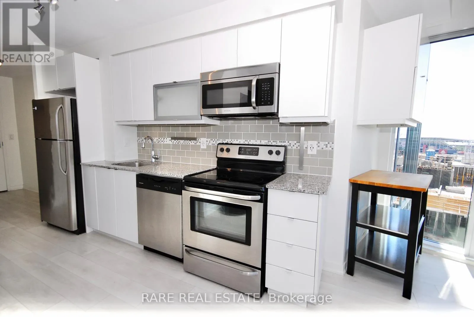 1112 - 150 EAST LIBERTY STREET