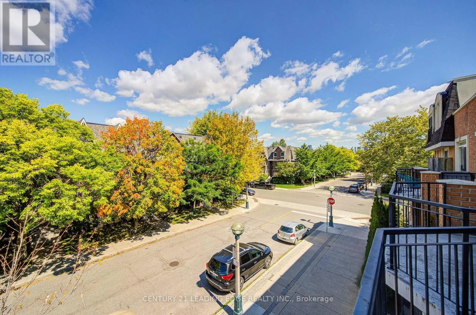 TH302 - 39 SHANK STREET
