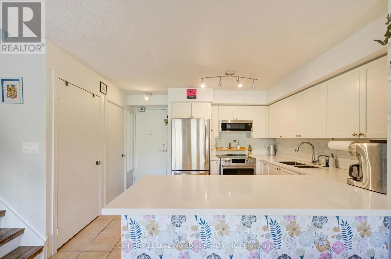 TH302 - 39 SHANK STREET