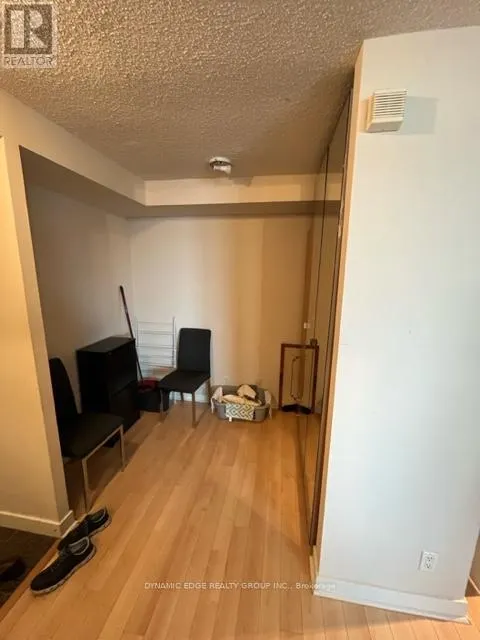 3016 - 81 NAVY WHARF COURT