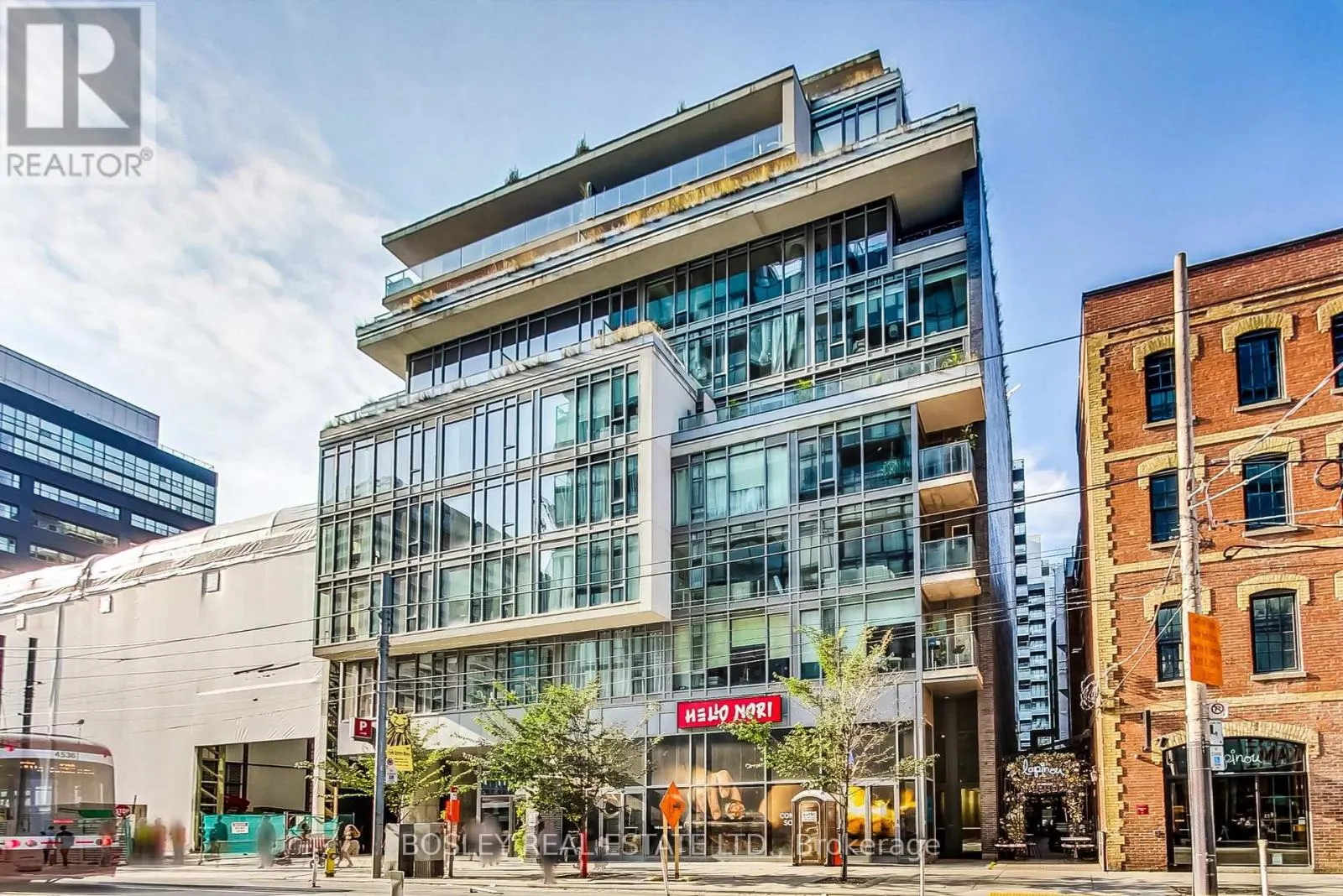 711 - 650 KING STREET W
