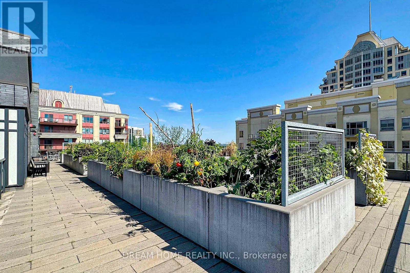 301 - 18 REAN DRIVE