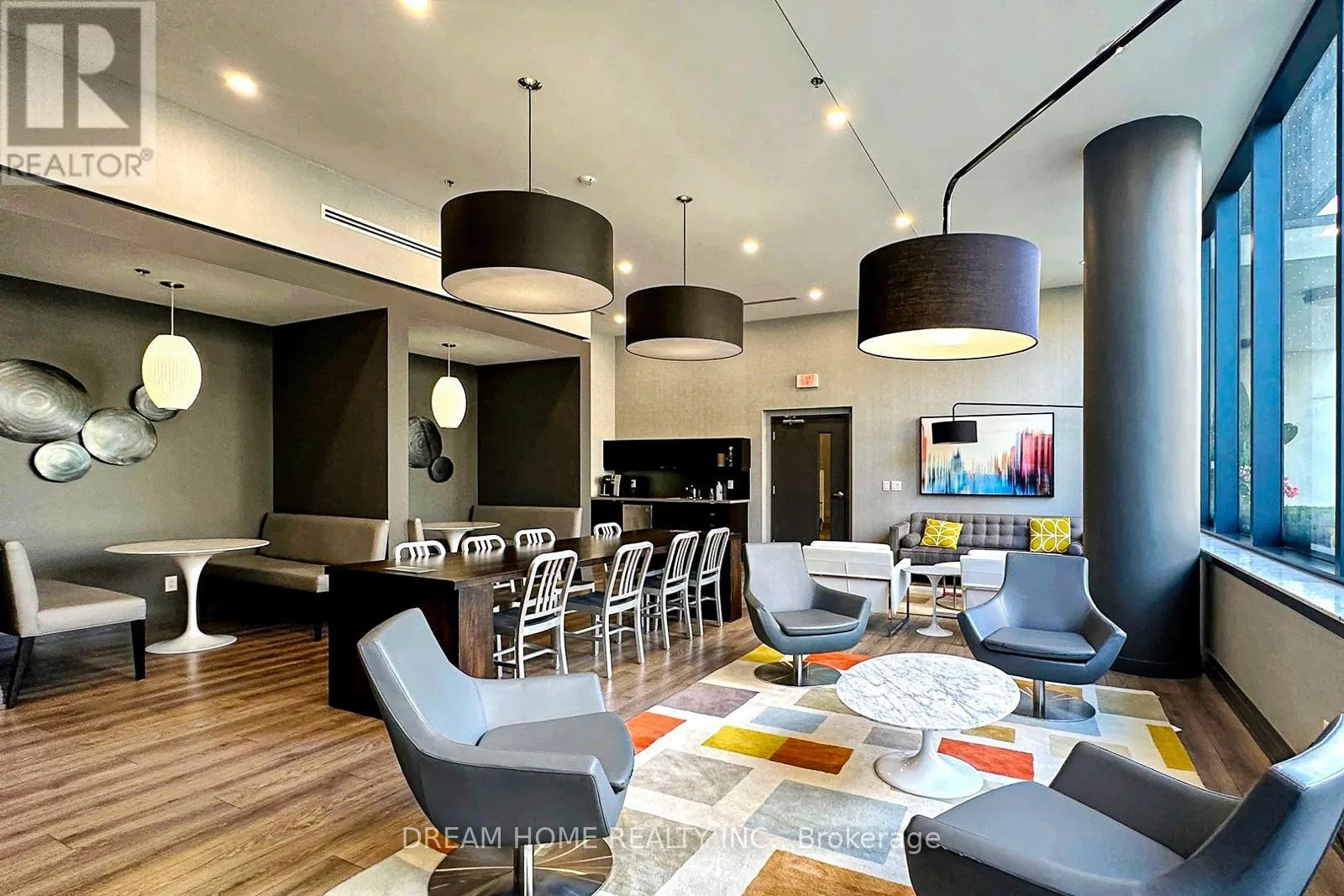 301 - 18 REAN DRIVE