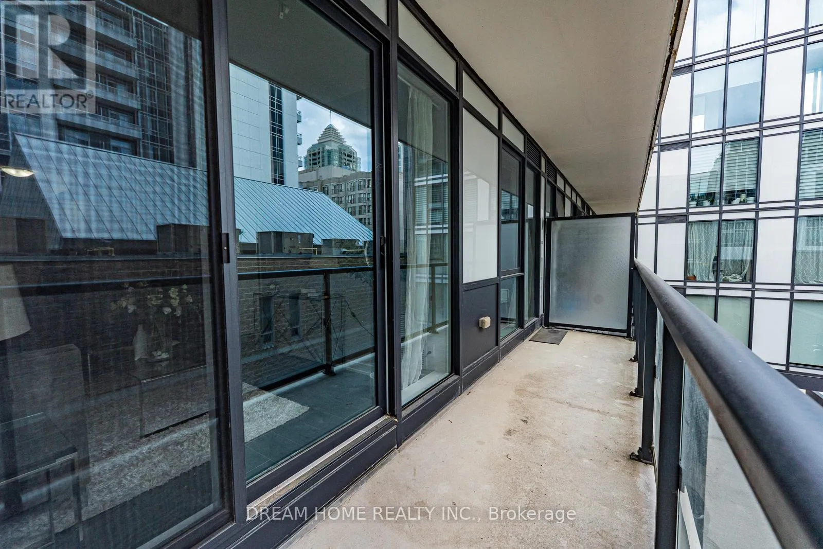 301 - 18 REAN DRIVE