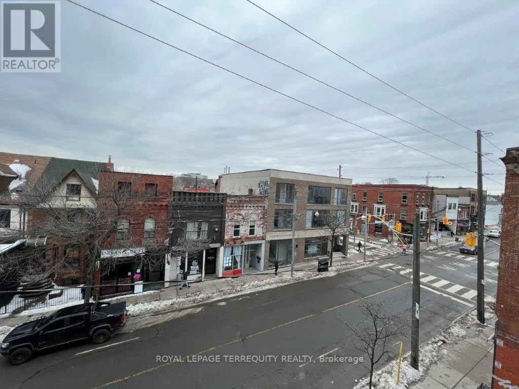 308 - 109 OSSINGTON AVENUE
