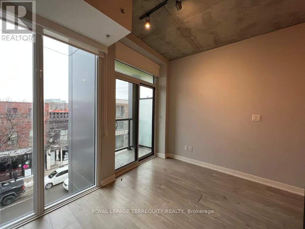 308 - 109 OSSINGTON AVENUE