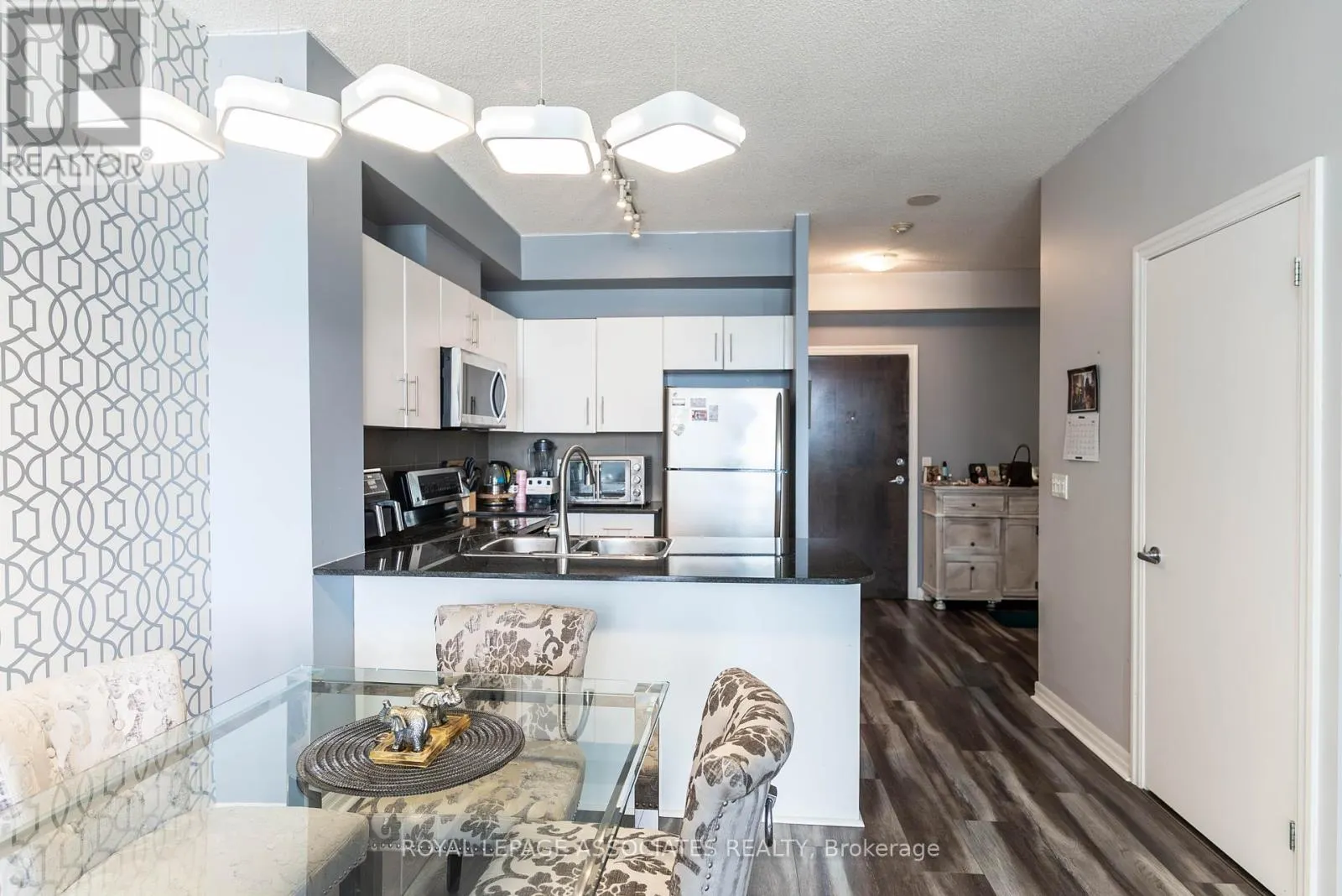 2407 - 16 YONGE STREET E