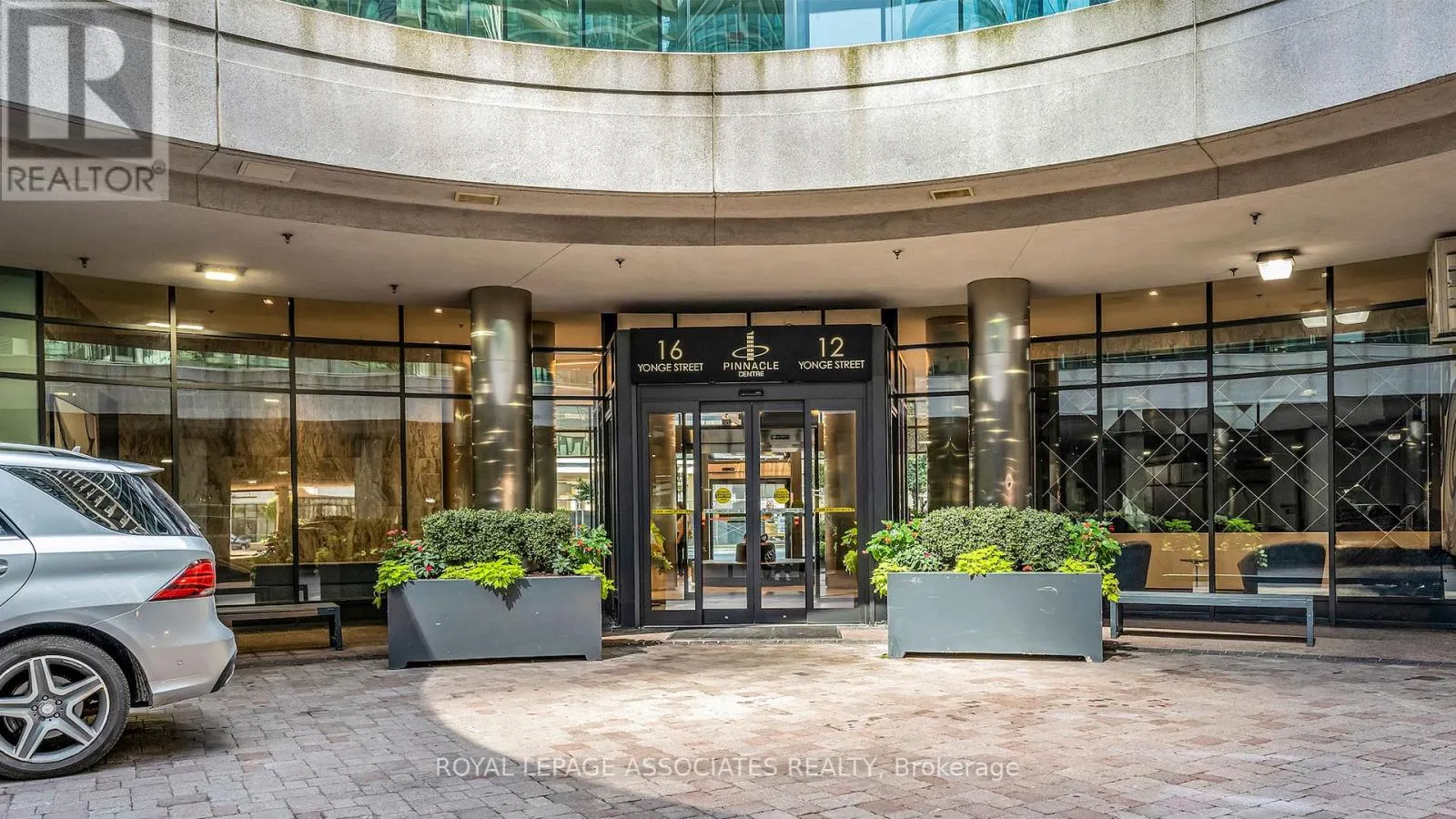 2407 - 16 YONGE STREET E