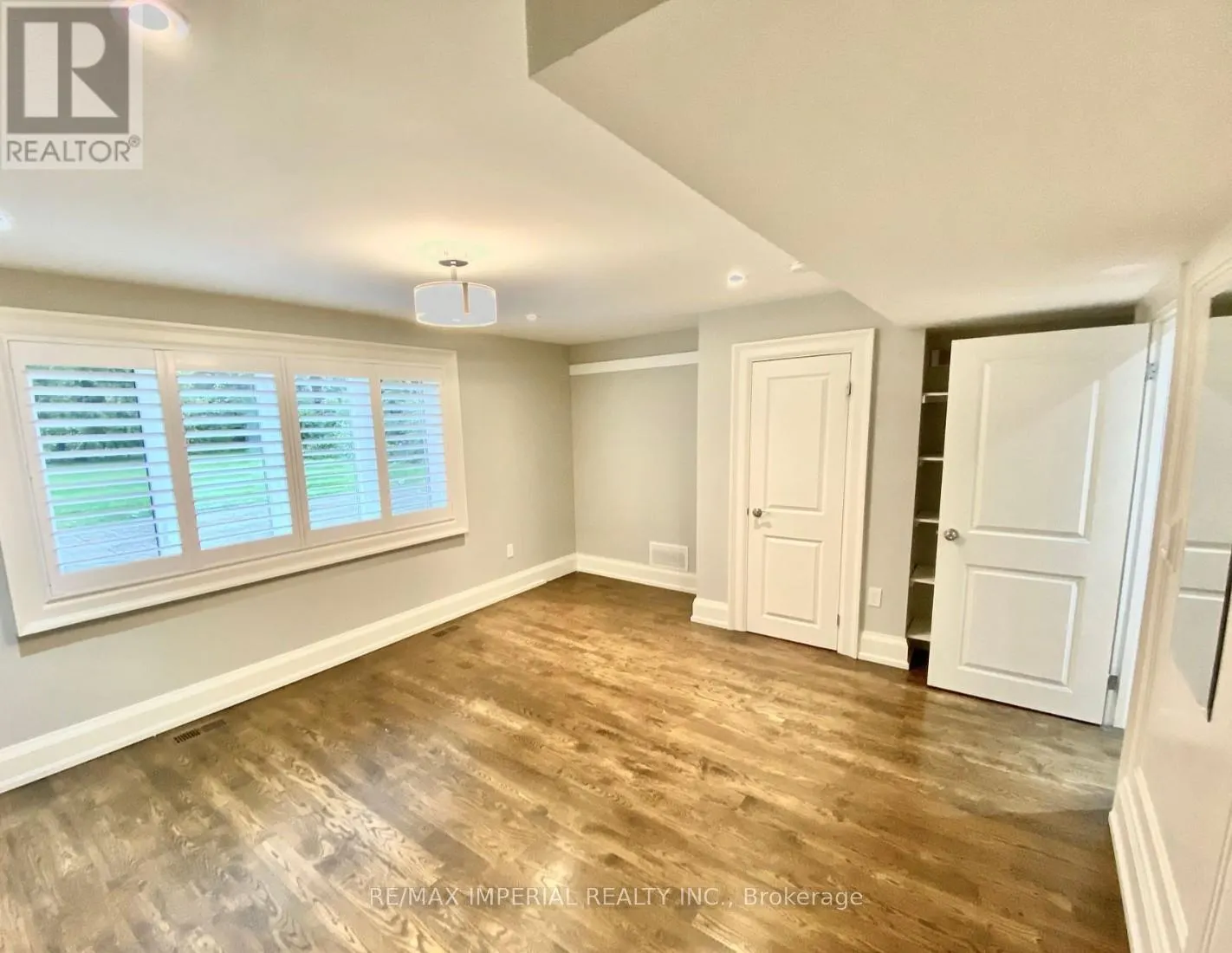 14 ARROWSTOOK ROAD