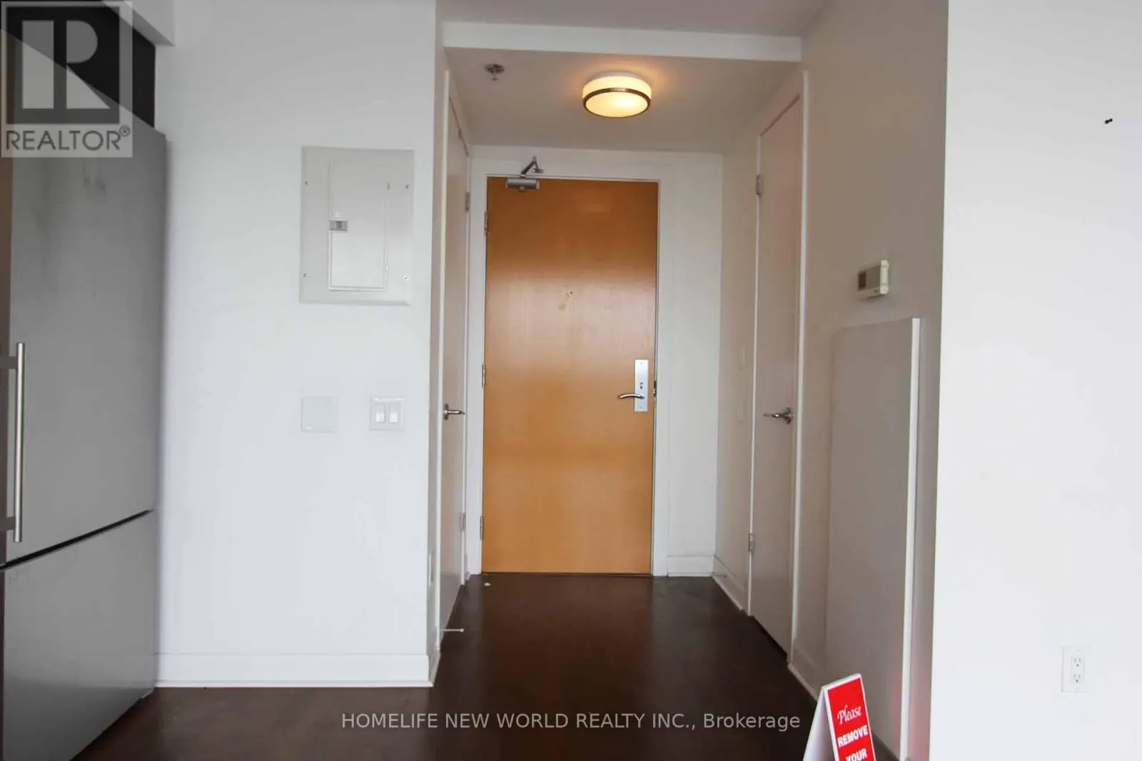 2401 - 375 KING STREET W