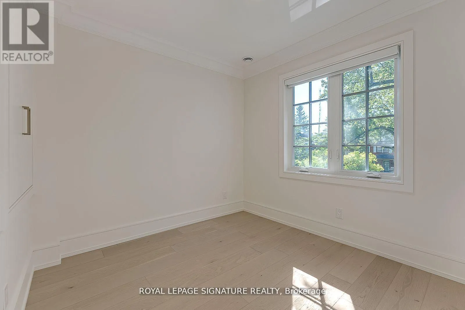 476 BRIAR HILL AVENUE