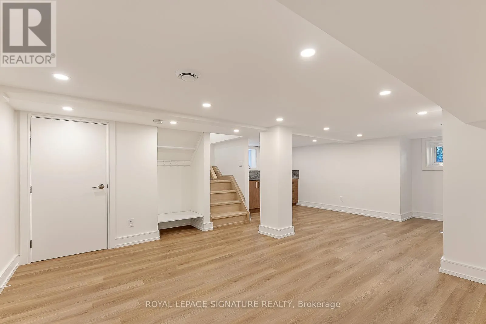 476 BRIAR HILL AVENUE