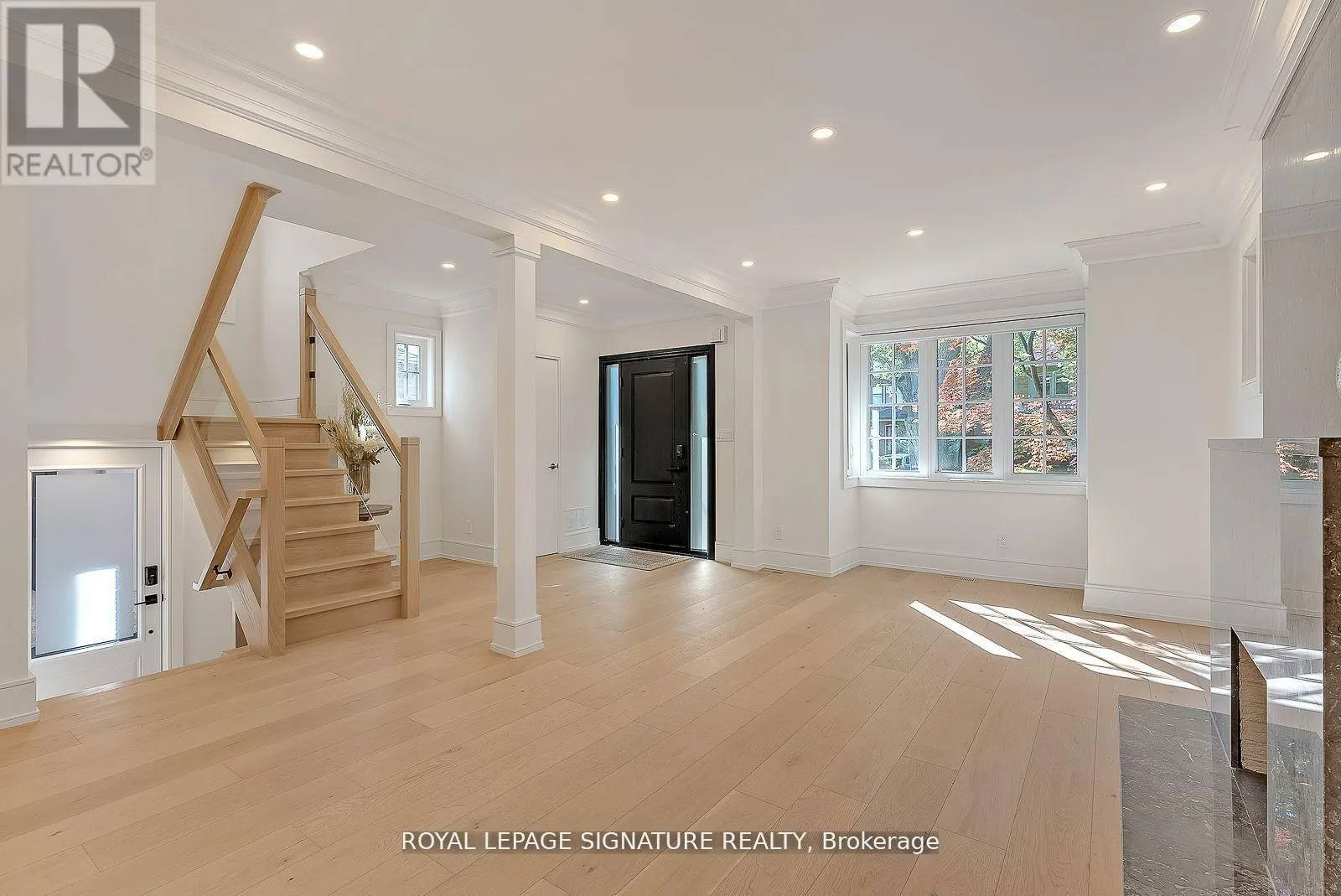 476 BRIAR HILL AVENUE