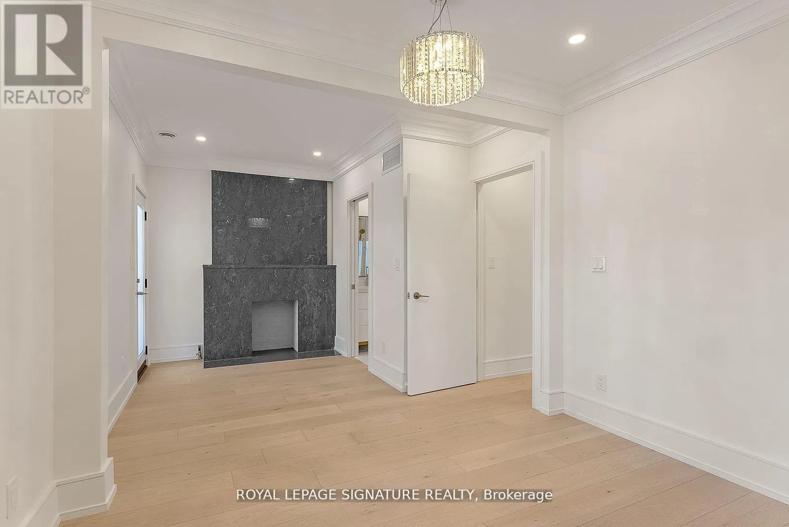 476 BRIAR HILL AVENUE