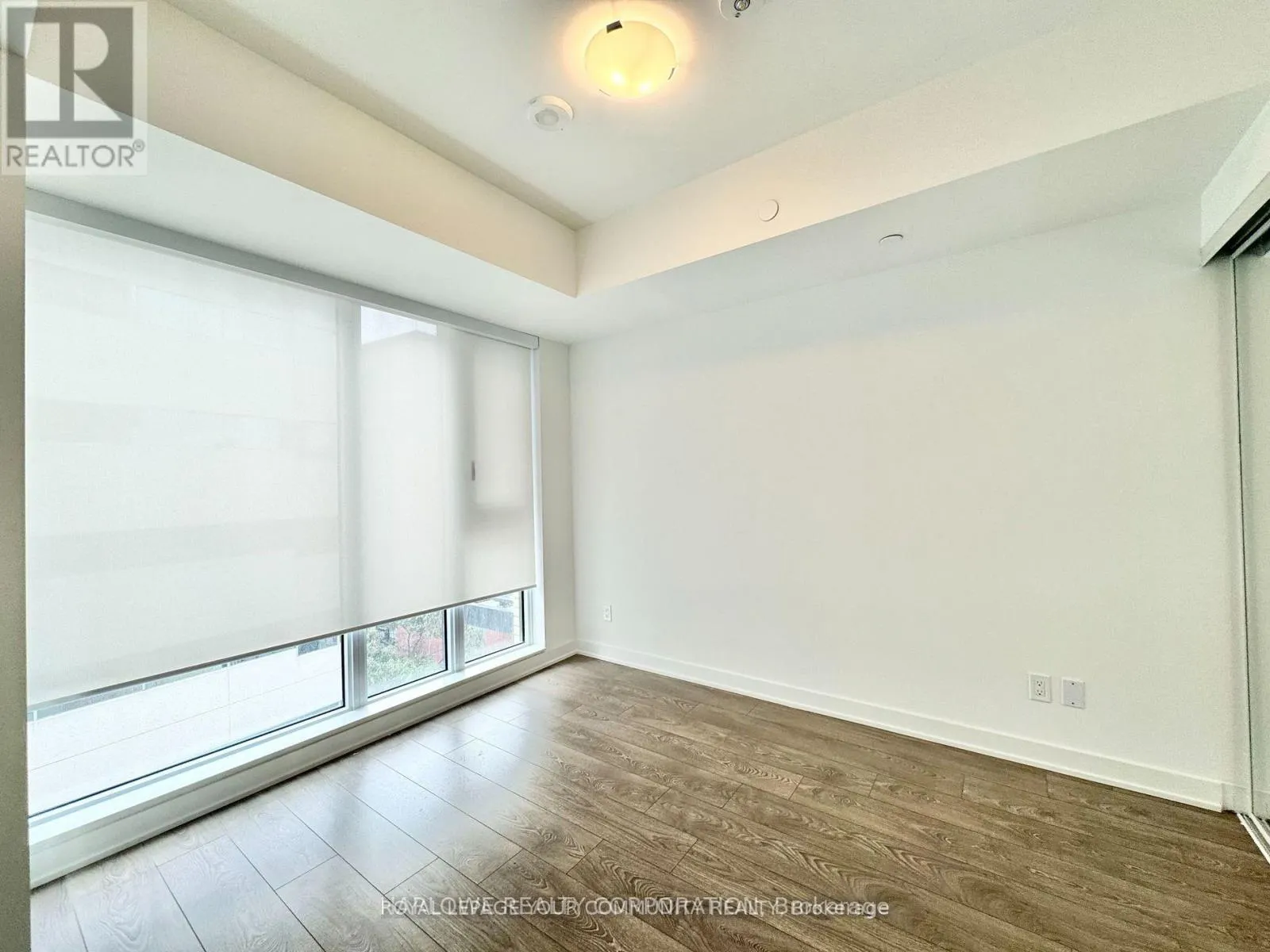 1033 - 543 RICHMOND STREET