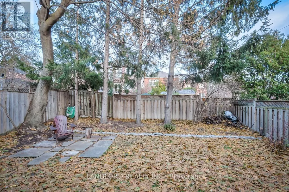 525 RUSSELL HILL ROAD