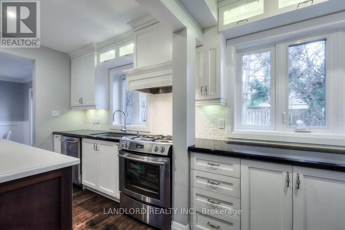525 RUSSELL HILL ROAD