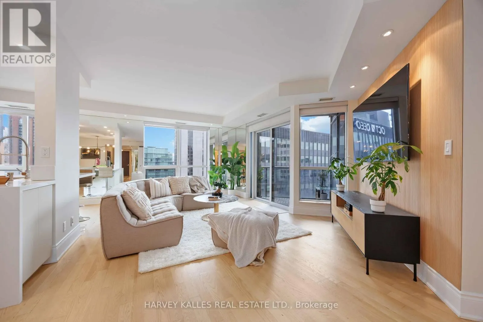 1403 - 10 BELLAIR STREET