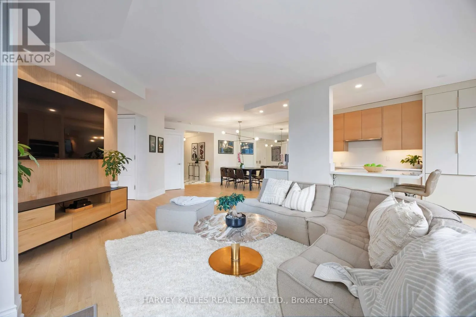 1403 - 10 BELLAIR STREET