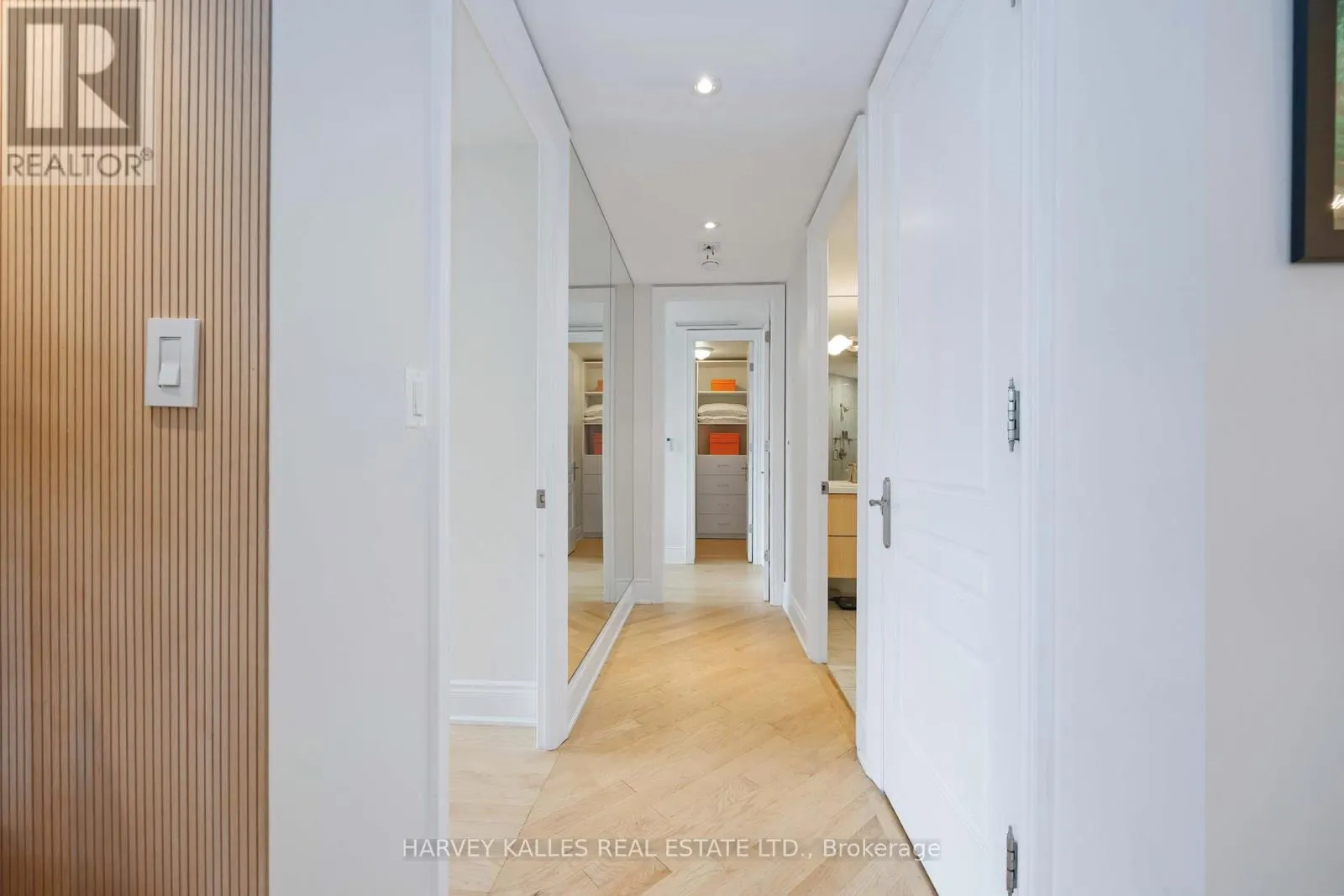 1403 - 10 BELLAIR STREET