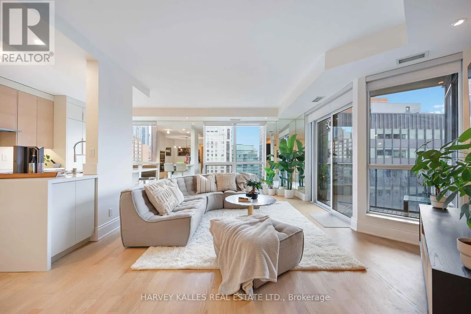 1403 - 10 BELLAIR STREET