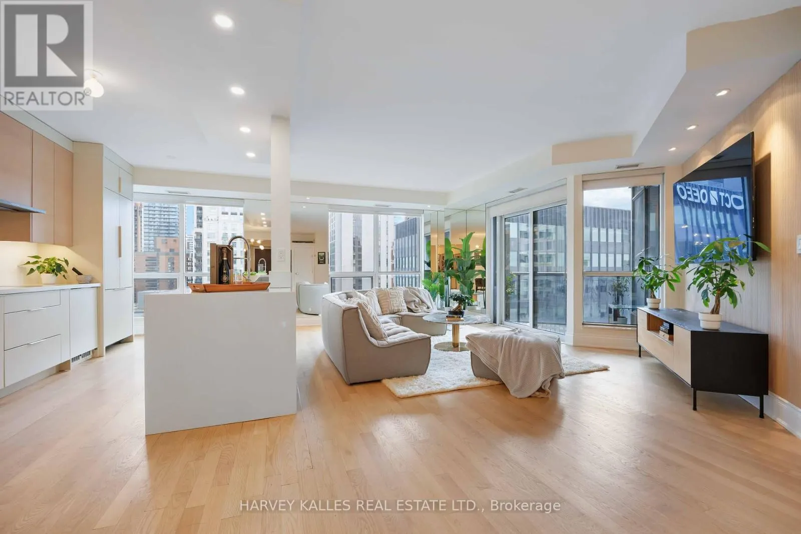 1403 - 10 BELLAIR STREET