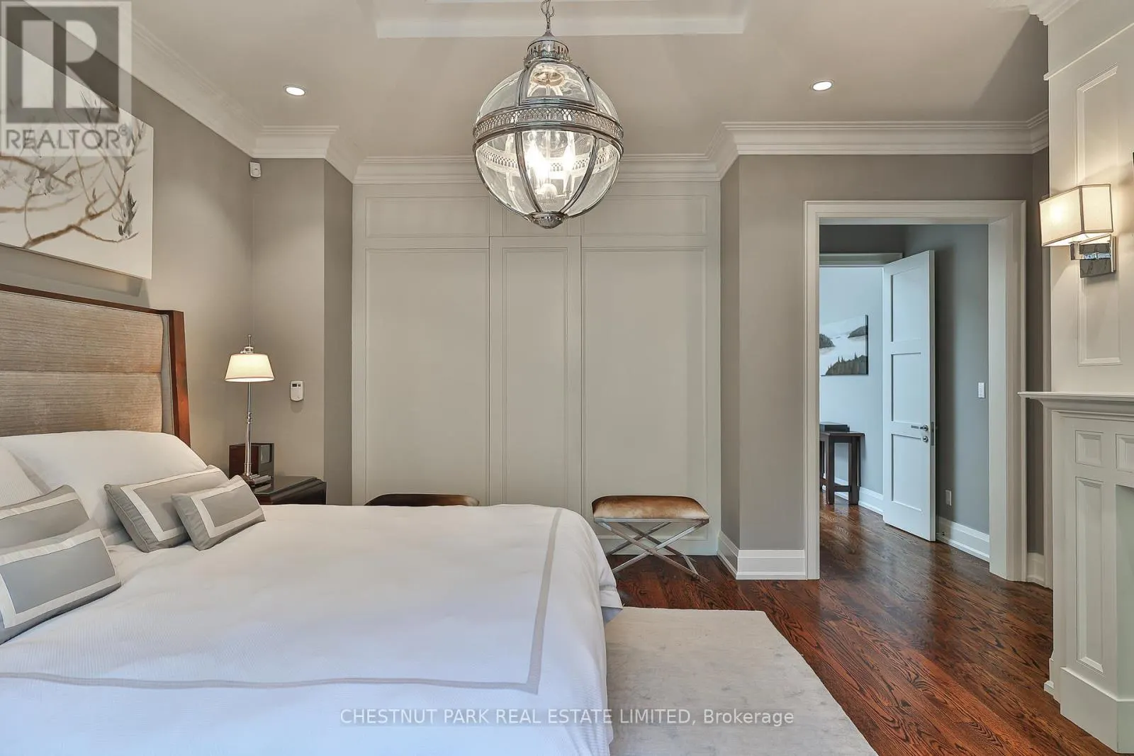 62 HEATH STREET W