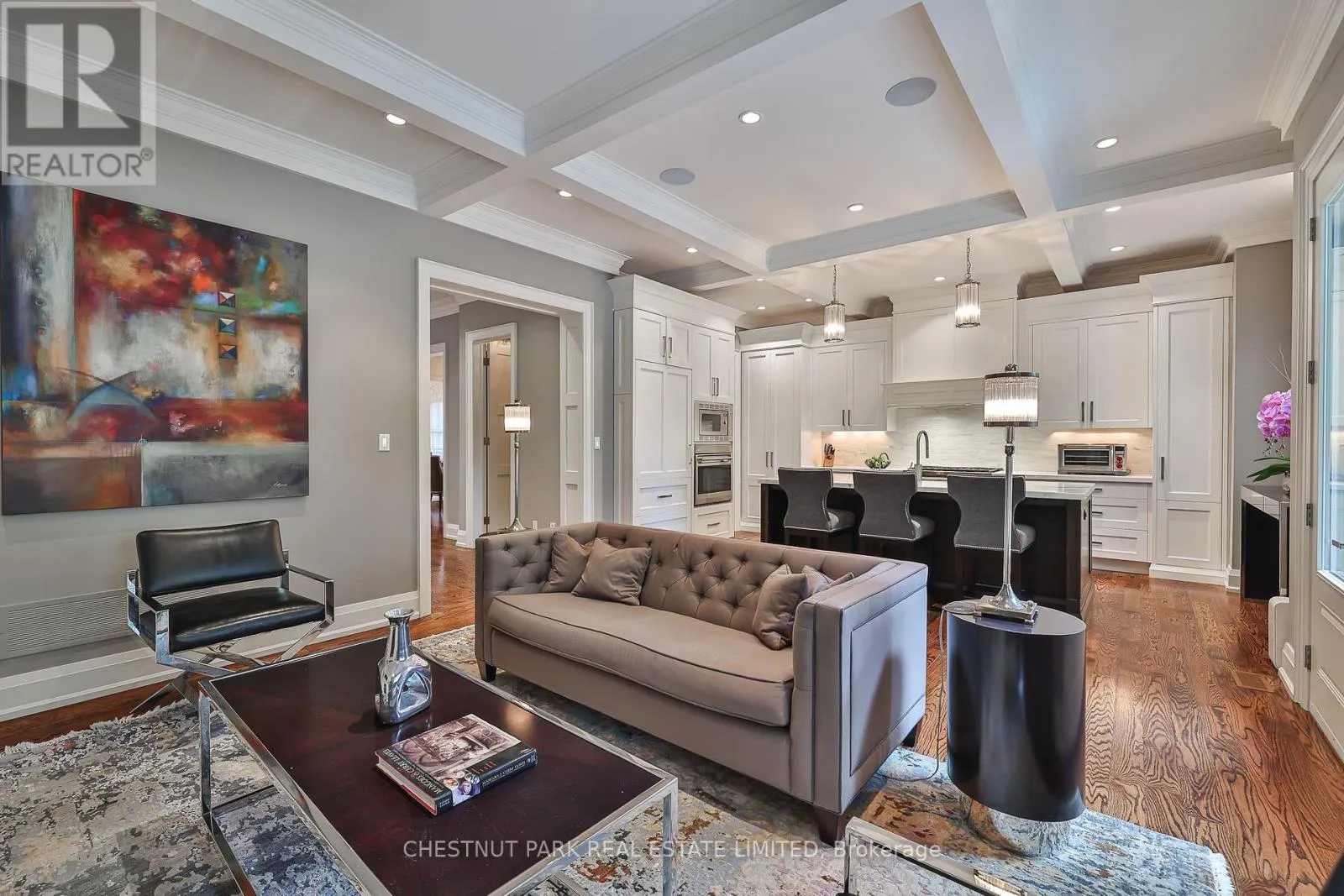 62 HEATH STREET W