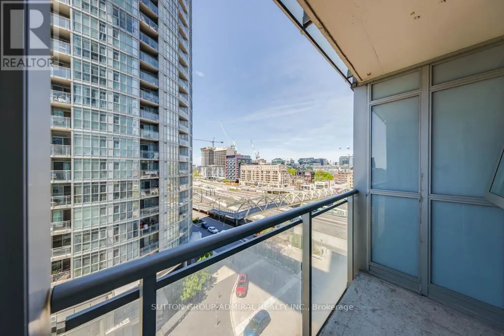 937 - 15 ICEBOAT TERRACE