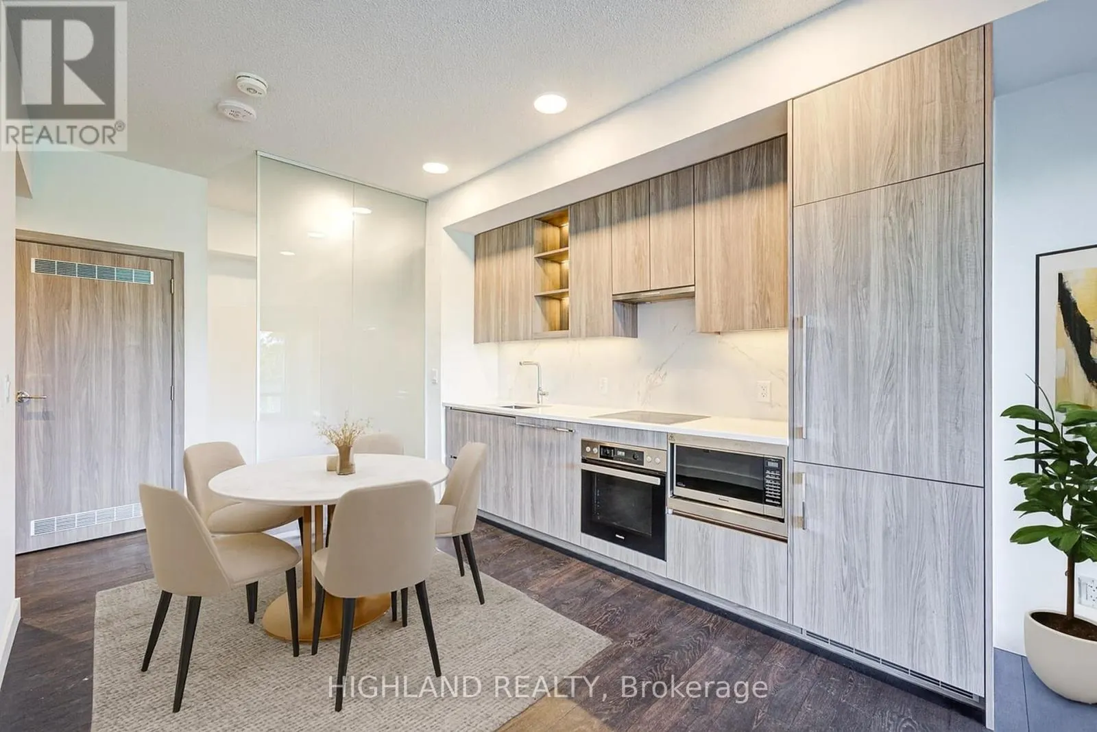 608 - 25 MCMAHON DRIVE