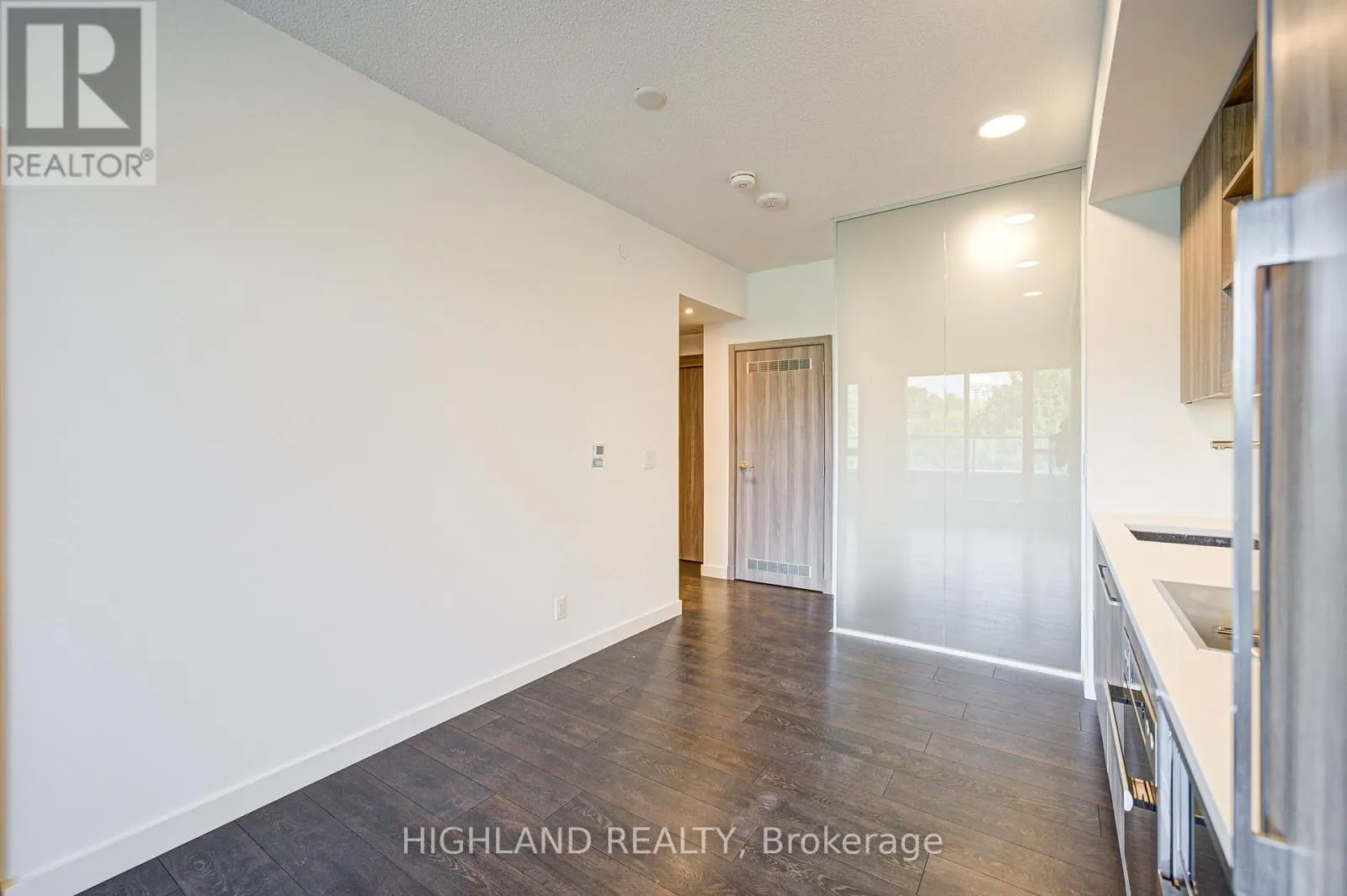 608 - 25 MCMAHON DRIVE