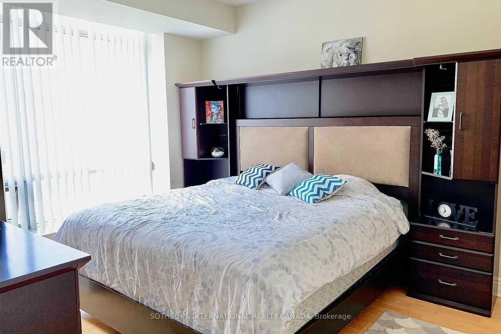 505W - 500 QUEENS QUAY W